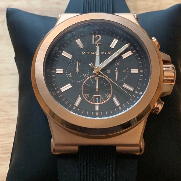 Michael Kors Dylan Watch - Picture 1 of 4